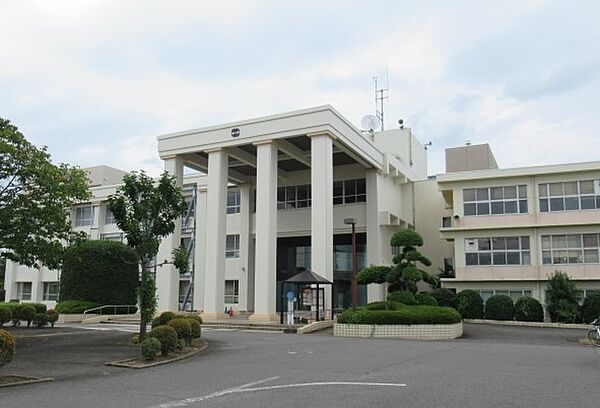 役所「八街市役所まで1923m」