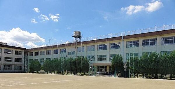 大田区立蓮沼中学校 徒歩14分。 1100m