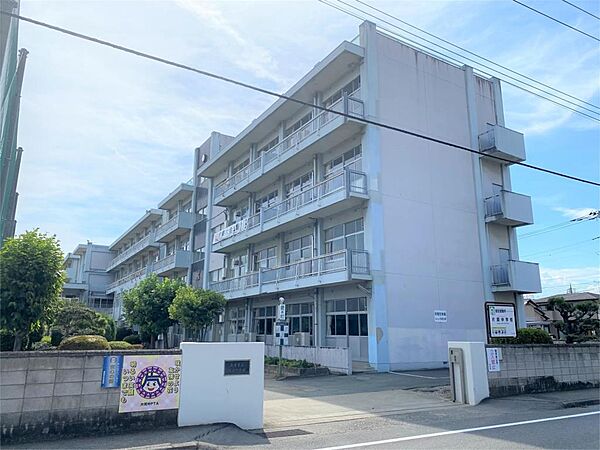 高崎市立片岡中学校（2059m）