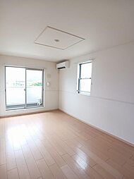 クレメントＭ・II 2階2LDKの室内