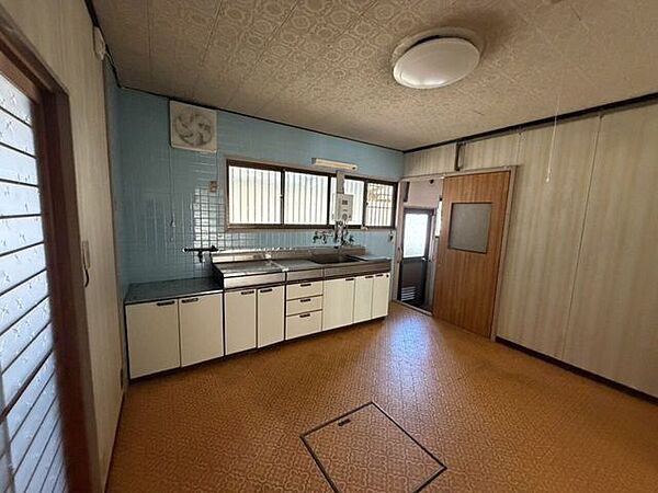 キッチンを拡大表示