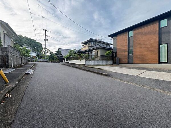 ※本画像は実際の外観写真をもとに、明るさや見やすさを調整した加工イメージです。実際の見え方とは多少異なる場合がございます。
