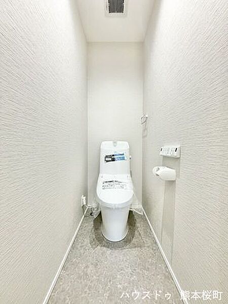 ■一人になれる安らぎの場所■清潔さと静けさを両立した空間。心落ち着くひとときを過ごせる、プライベートなレストルームです。