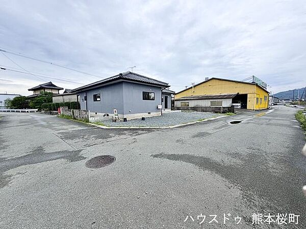 ■理想を叶える新しい暮らしの舞台■高いデザイン性と機能性を兼ね備えた住まい。ここで、家族の新しい物語が始まります。