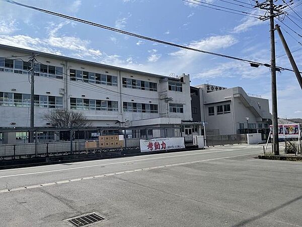 富合中学校 1840m