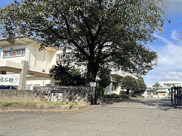 合志市立西合志南小学校【合志市立西合志南小学校】 1500m
