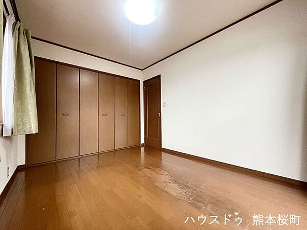 ■2階洋室(1)心からリラックスできる静けさ、上質な眠りで、毎日をリセットします。明日への活力を養う空間です。