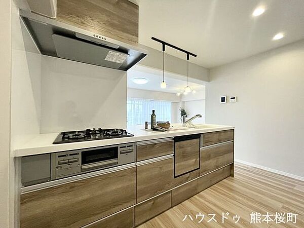 ■家族の「美味しい」が集まる舞台■高い機能性と美しいデザインを両立。料理する人も、待つ人も、笑顔になれる場所です。
