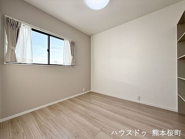 ■用途が広がる、自由な居室■寝室、書斎、趣味の部屋。家族の成長やライフスタイルに合わせ、様々な使い方ができる快適な空間です