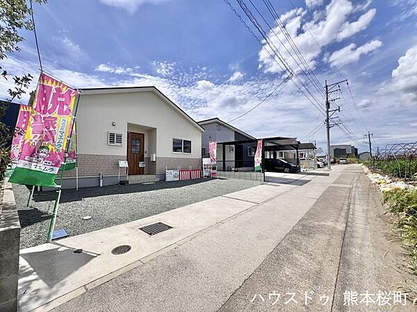 ■理想を叶える新しい暮らしの舞台■高いデザイン性と機能性を兼ね備えた住まい。ここで、家族の新しい物語が始まります。
