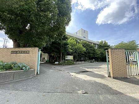 西原中学校 920m