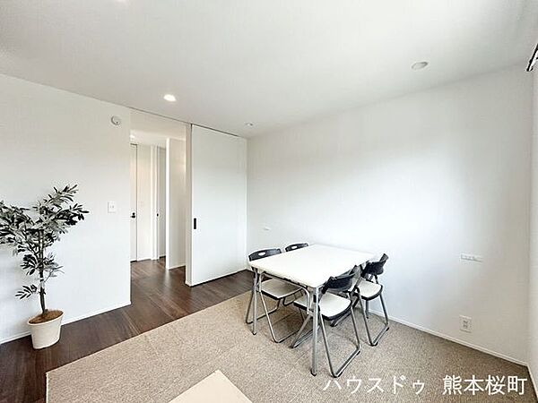 洋室を拡大表示