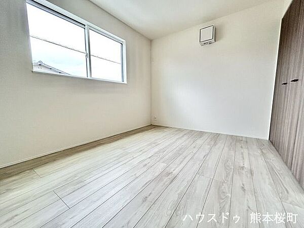 洋室を拡大表示