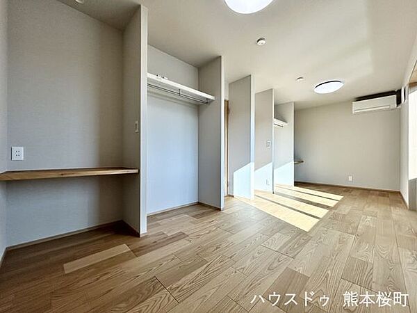 ■□■用途が広がる、自由な居室■□■寝室、書斎、趣味の部屋。家族の成長やライフスタイルに合わせ、様々な使い方ができる快適な空間です