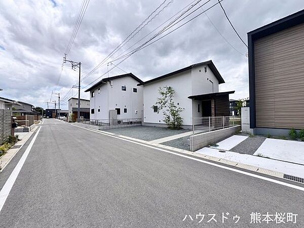 ■理想を叶える新しい暮らしの舞台■高いデザイン性と機能性を兼ね備えた住まい。ここで、家族の新しい物語が始まります。