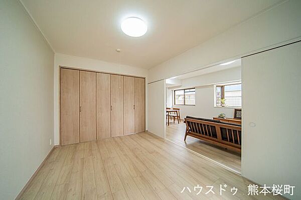 ■洋室(3)■寝室、書斎、趣味の部屋。家族の成長やライフスタイルに合わせ、様々な使い方ができる快適な空間です。