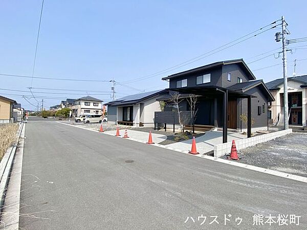 ■理想を叶える新しい暮らしの舞台■高いデザイン性と機能性を兼ね備えた住まい。ここで、家族の新しい物語が始まります。