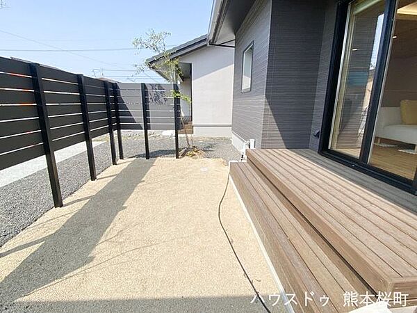 ■遊びと安らぎの多目的空間■子どもが安全に遊べ、ペットと触れ合い、大人も自然に癒やされる、暮らしを彩るスペースです。