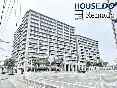 外観:■家の印象を決める「顔」■街並みに美しく調和しながら、帰るたびに誇らしく思える、あなたのためのシンボルです。 外観:■家の印象を決める「顔」■街並みに美しく調和しながら、帰るたびに誇らしく思える、あなたのためのシンボルです。