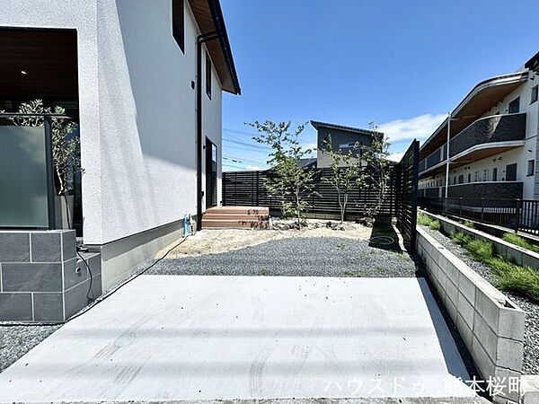 ■遊びと安らぎの多目的空間■子どもが安全に遊べ、ペットと触れ合い、大人も自然に癒やされる、暮らしを彩るスペースです。