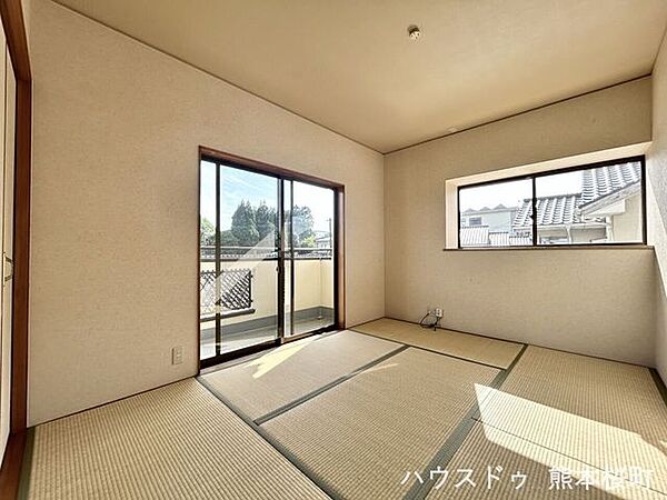 ■2階6帖和室■心からリラックスできる静けさ、上質な眠りで、毎日をリセットします。明日への活力を養う空間です。