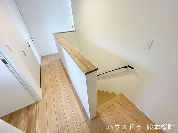■暮らしを繋ぐ、明るい動線■安全で快適な、家族の生活を支える縦の繋がりです。