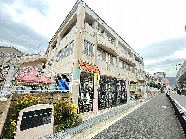 幼保連携型認定こども園花園幼稚園まで290m