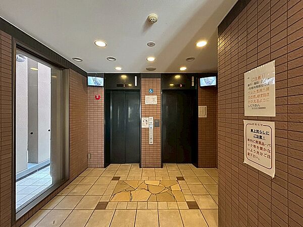 エントランスを拡大表示