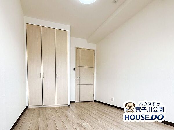 西側7.0帖洋室
