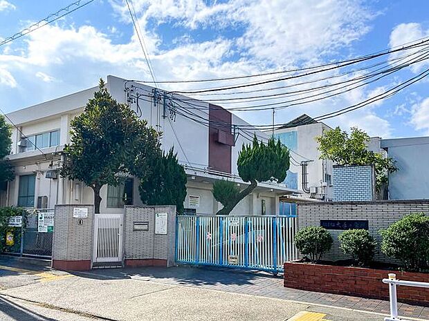 大手小学校 660m