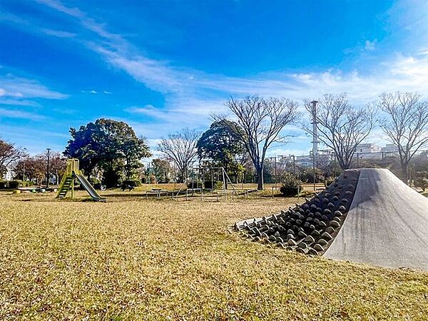 宝神中央公園 710m