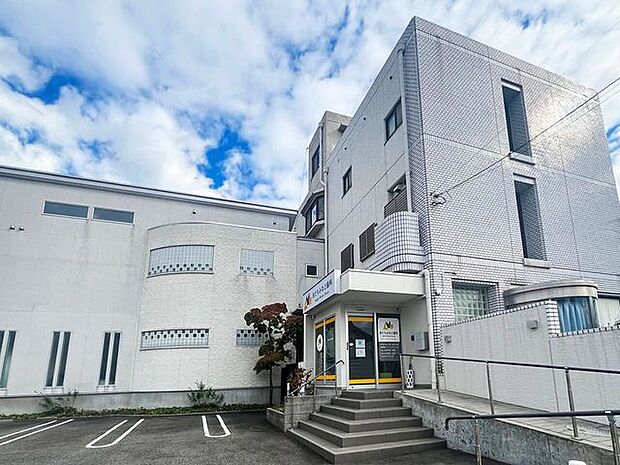 あだちみなと歯科 660m