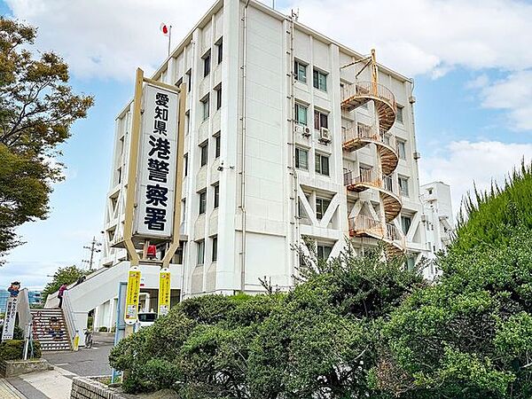 港警察署 360m