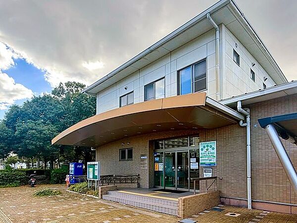 南陽図書館 310m