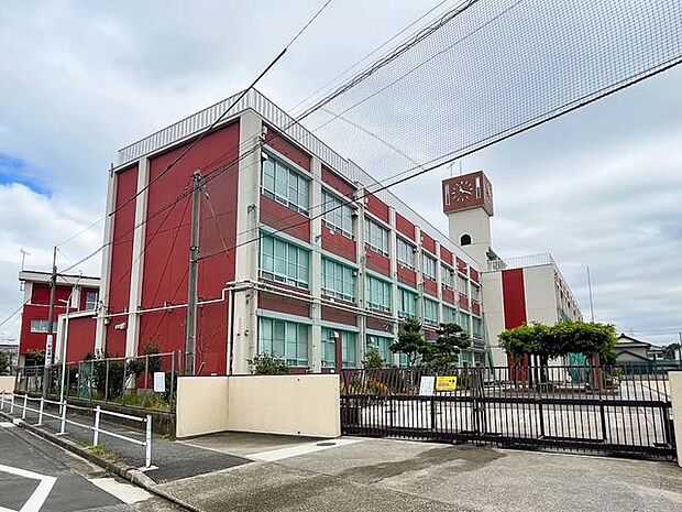 神宮寺小学校 1010m