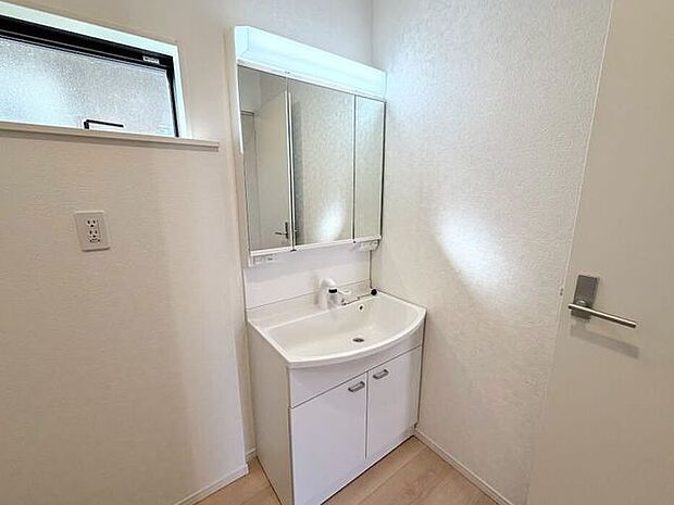 白を基調としていて清潔感あります。