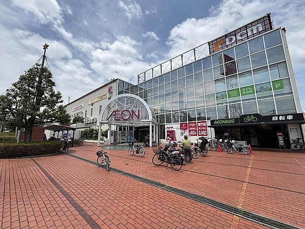 イオン　メイトピア店　距離:610m