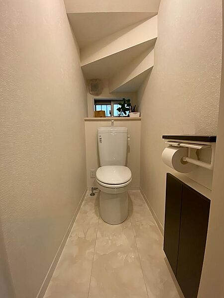 1階トイレ生活動線に配慮した、使い勝手の良い2階トイレ。