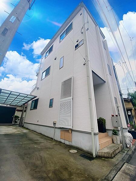 「フロアごとに暮らしをデザイン。ワンランク上の住み心地。」