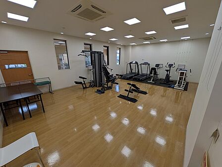 日常の健康維持やリフレッシュに役立つ居住者専用のトレーニングルーム。