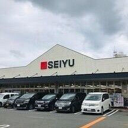 西友 川崎神明店 940m