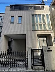 東京都港区南青山３丁目