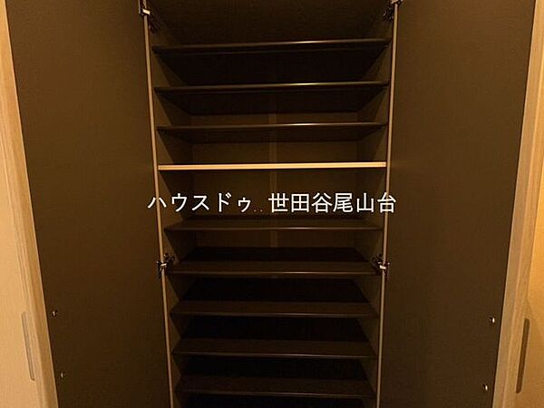 シューズボックス