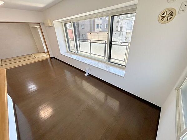 室内はハウスクリーニングが入りきれいなお部屋です。