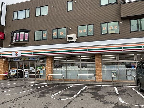 セブンイレブン札幌富丘1条店 1000m
