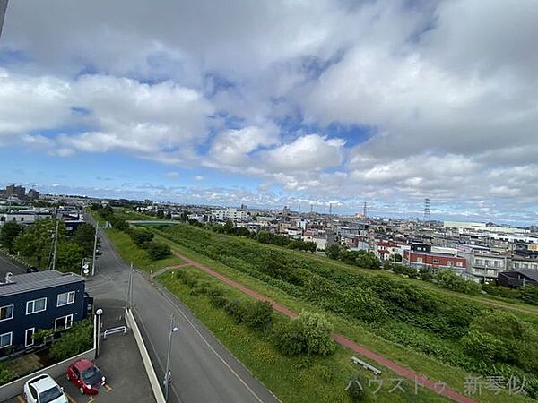 中の川緑地健康づくりコース（高台通から富丘西公園、三樽別川、中の川をめぐる起伏のあるコース4.4キロ）