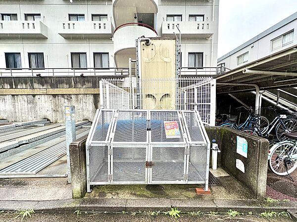 ゴミ捨て場