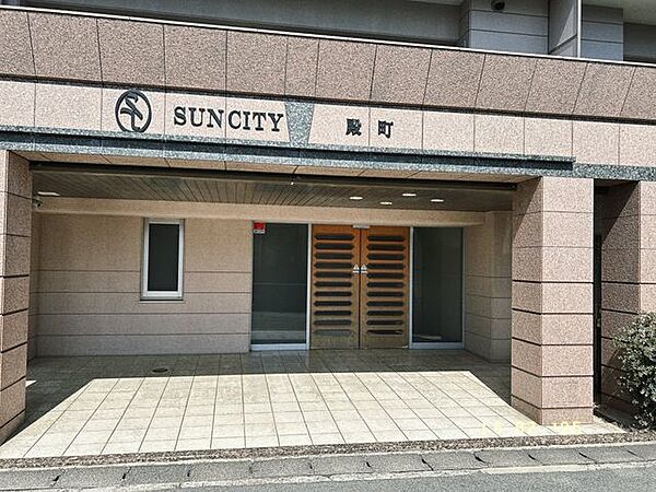 【エントランス】エントランスの写真です。