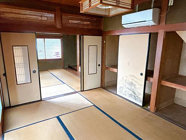 【現在リフォーム中8/9撮影】LDKに間取り変更する箇所の別角度写真です。床はフローリング張替え、天井と壁はクロス貼り予定です。
