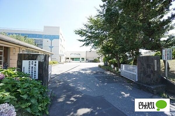 中学校「市原市立五井中学校まで1393m」